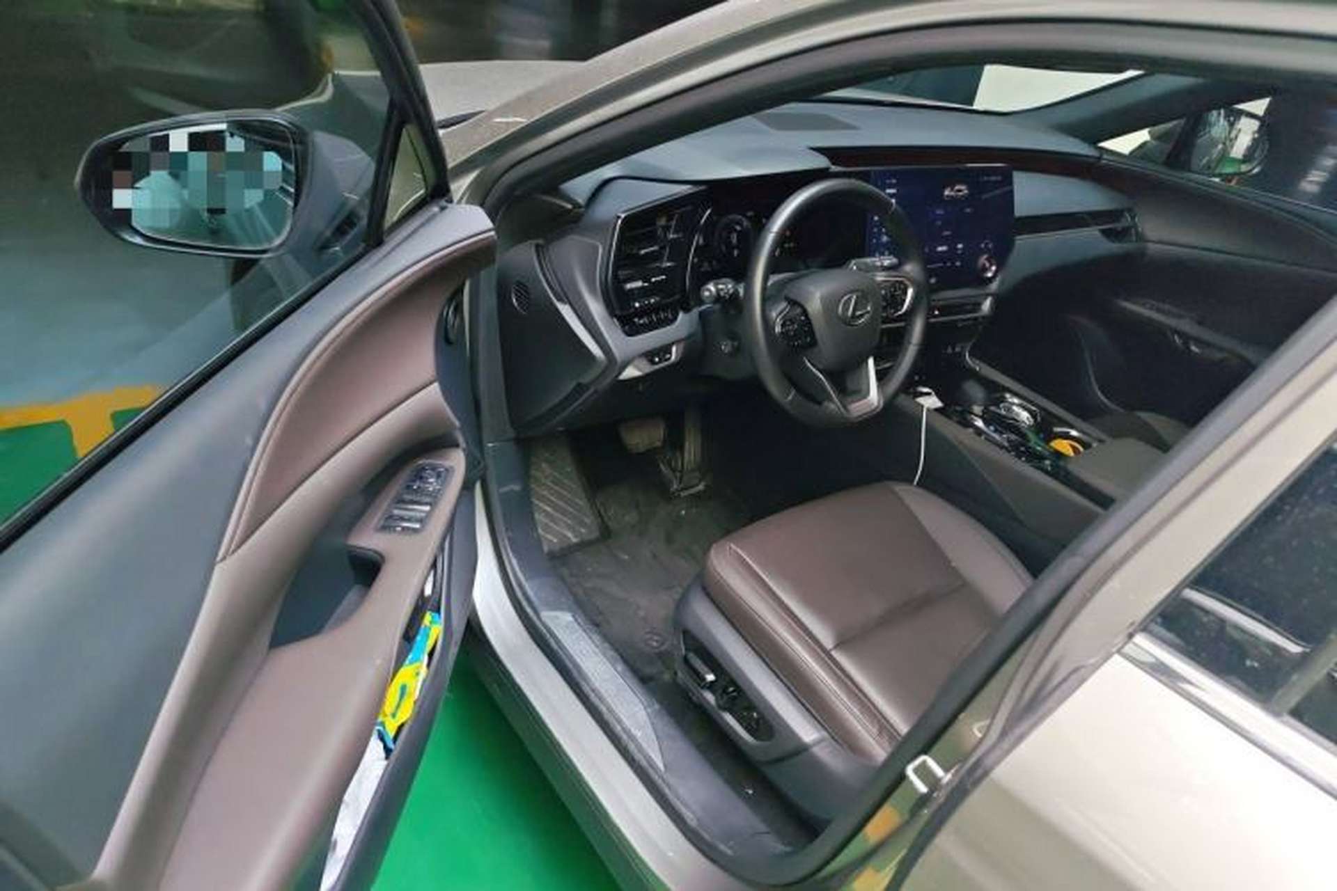 Used Lexus RX 2023 350h Four-Wheel Drive Enjoyment Version Driver Seat