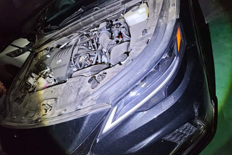 Used Lexus RX 2023 500h Four-Wheel Drive F SPORT Performance Engine Bay Left