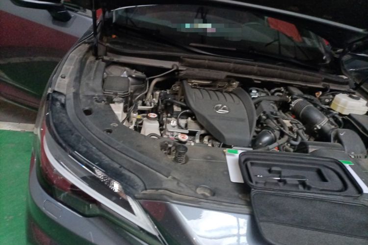 Used Lexus RX 2023 500h Four-Wheel Drive F SPORT Performance Engine Bay Right