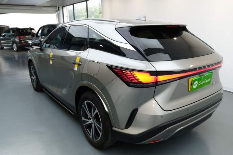 Used Lexus RX 2023 350h Two-Wheel Drive Comfort Edition Exterior 3