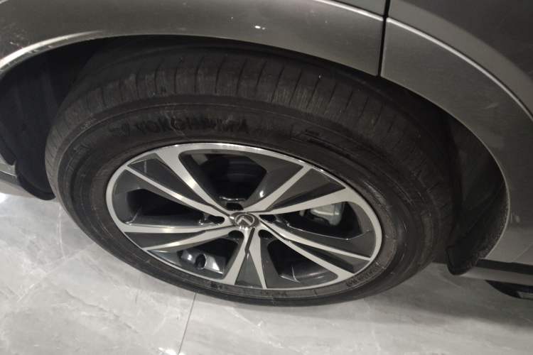 Used Lexus RX 2023 350h Two-Wheel Drive Enjoyment Version Exterior 5