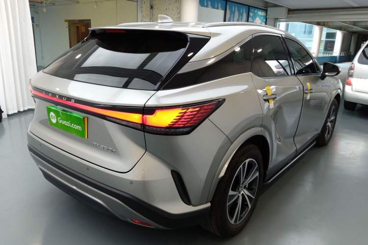 Used Lexus RX 2023 350h Two-Wheel Drive Comfort Edition Exterior 5