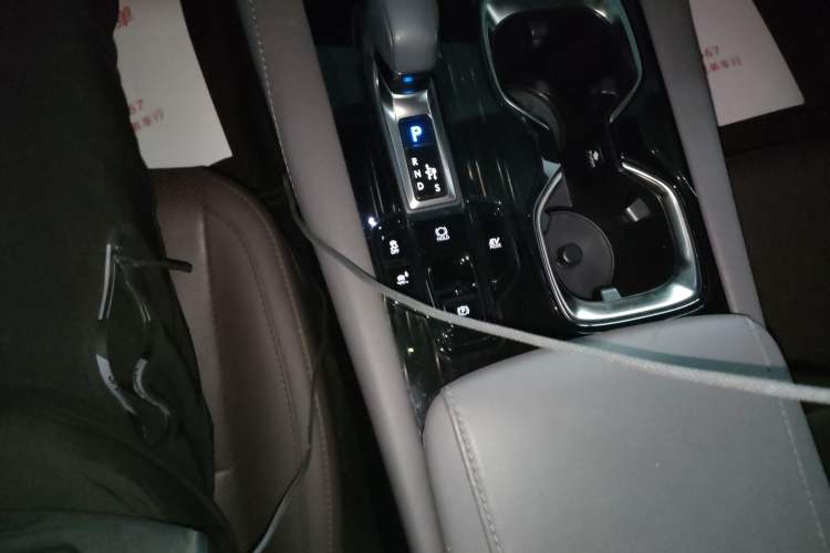 Used Lexus RX 2023 350h Four-Wheel Drive Enjoyment Version Gear Lever