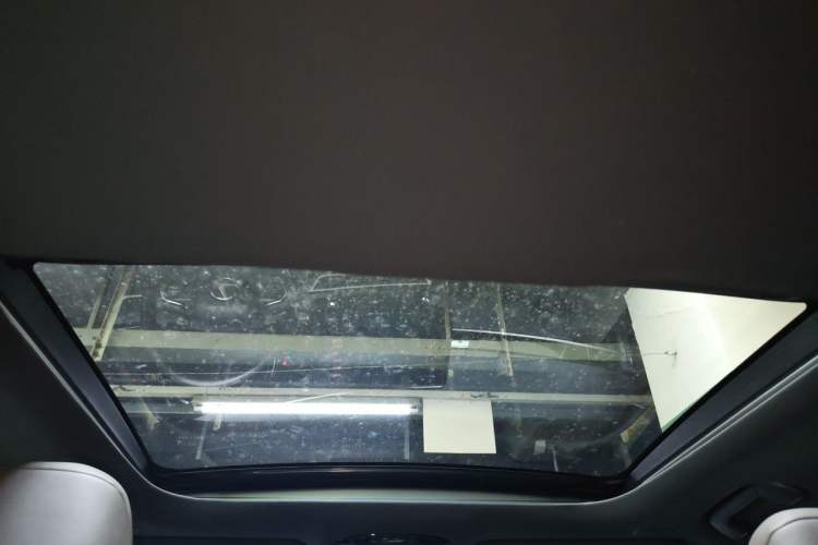 Used Lexus RX 2023 350h Four-Wheel Drive Enjoyment Version Headliner