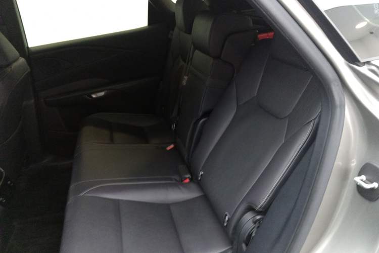 Used Lexus RX 2023 350h Two-Wheel Drive Comfort Edition Interior 4