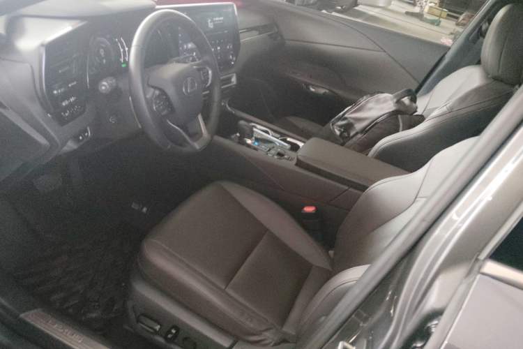 Used Lexus RX 2023 350h Four-Wheel Drive Enjoyment Version Left Front Seat