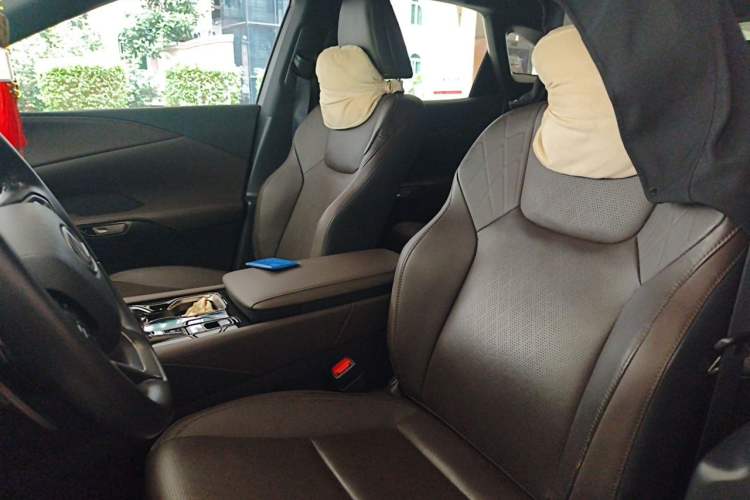 Used Lexus RX 2023 350h Two-Wheel Drive Comfort Edition Left Front Seat