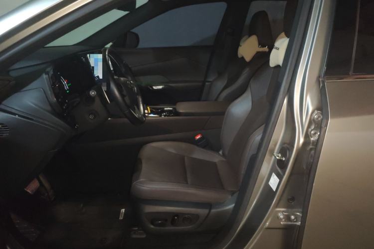 Used Lexus RX 2023 350h Four-Wheel Drive Enjoyment Version Left Front Seat