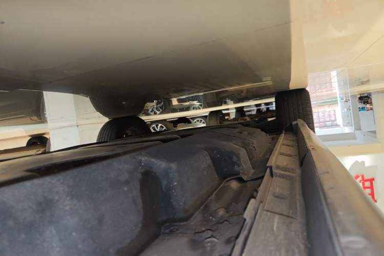 Used Lexus RX 2023 350h Two-Wheel Drive Comfort Edition Left Side Sill