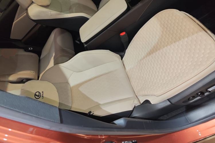 Used Lexus RX 2023 350h Two-Wheel Drive Comfort Edition Right Front Seat