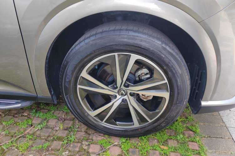 Used Lexus RX 2023 350h Two-Wheel Drive Enjoyment Version Right Front Wheel Hub