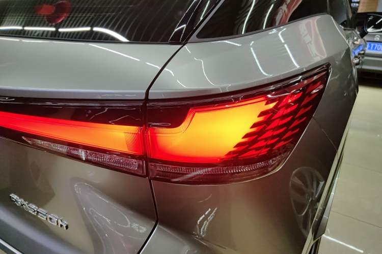 Used Lexus RX 2023 350h Two-Wheel Drive Enjoyment Version Right Rear Taillight