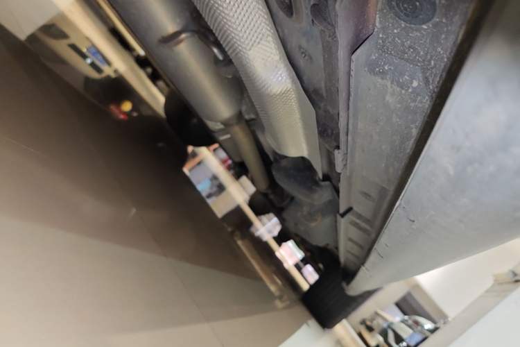 Used Lexus RX 2023 350h Two-Wheel Drive Comfort Edition Right Side Sill