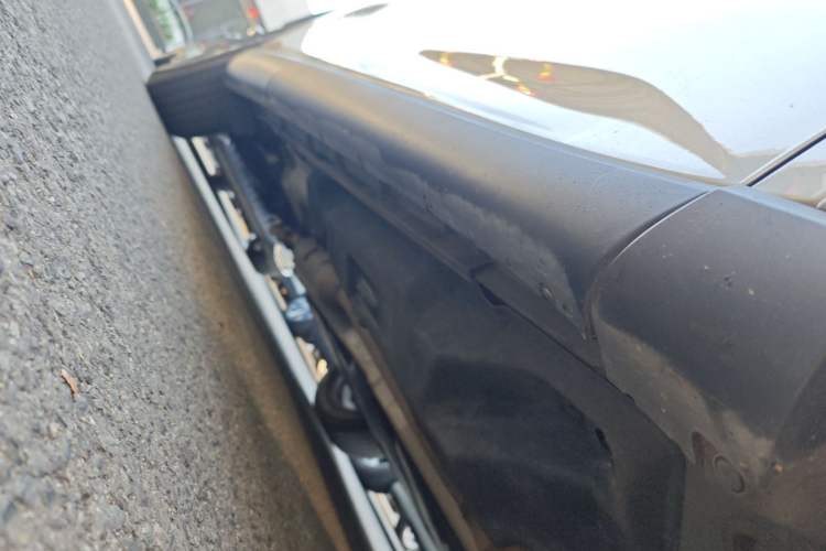 Used Lexus RX 2023 350h Two-Wheel Drive Enjoyment Version Right Side Sill