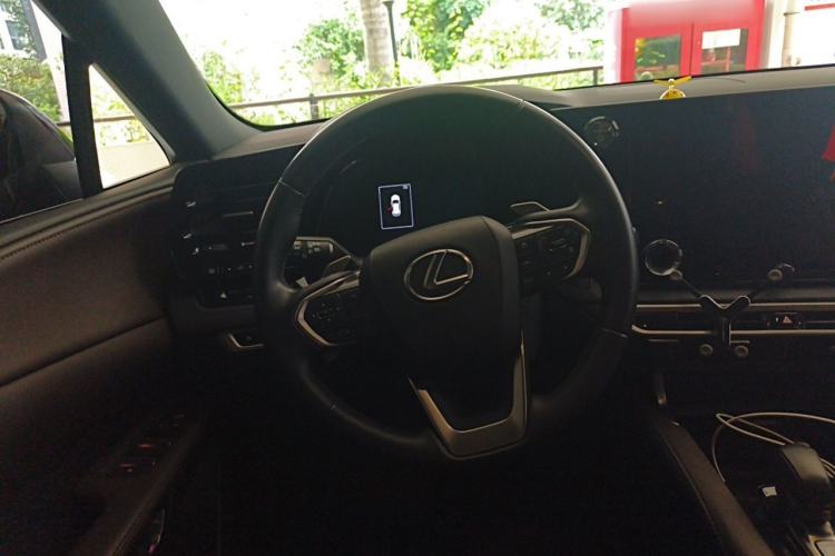 Used Lexus RX 2023 350h Two-Wheel Drive Comfort Edition Steering Wheel