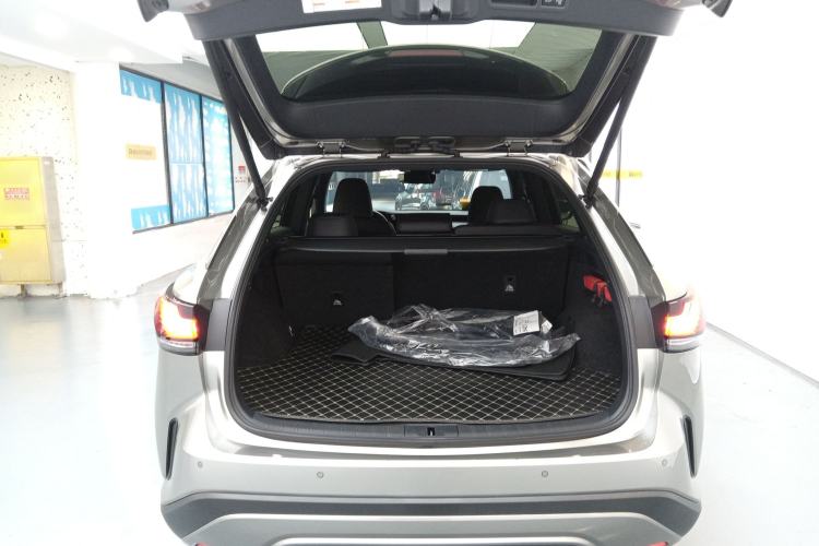 Used Lexus RX 2023 350h Two-Wheel Drive Comfort Edition Trunk