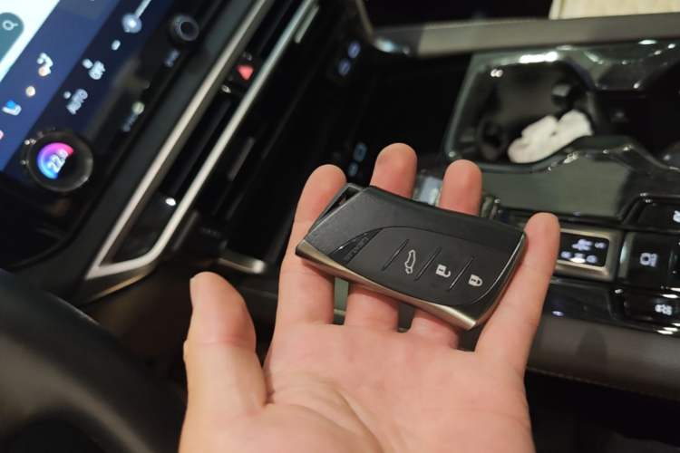 Used Lexus RX 2023 350h Two-Wheel Drive Comfort Edition Vehicle Key