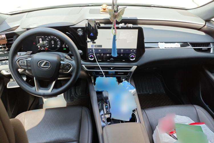 Used Lexus RX 2023 350h Four-Wheel Drive Enjoyment Version Center Console