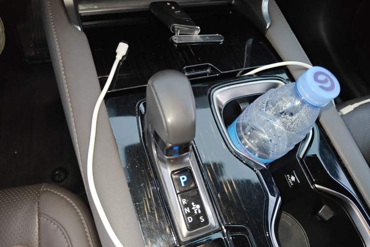 Used Lexus RX 2023 350h Two-Wheel Drive Comfort Edition Gear Lever