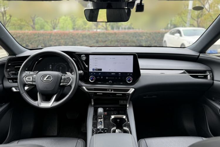 Used Lexus RX 2023 350h Four-Wheel Drive Enjoyment Version Interior 8
