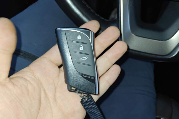 Used Lexus RX 2023 350h Two-Wheel Drive Comfort Edition Vehicle Key