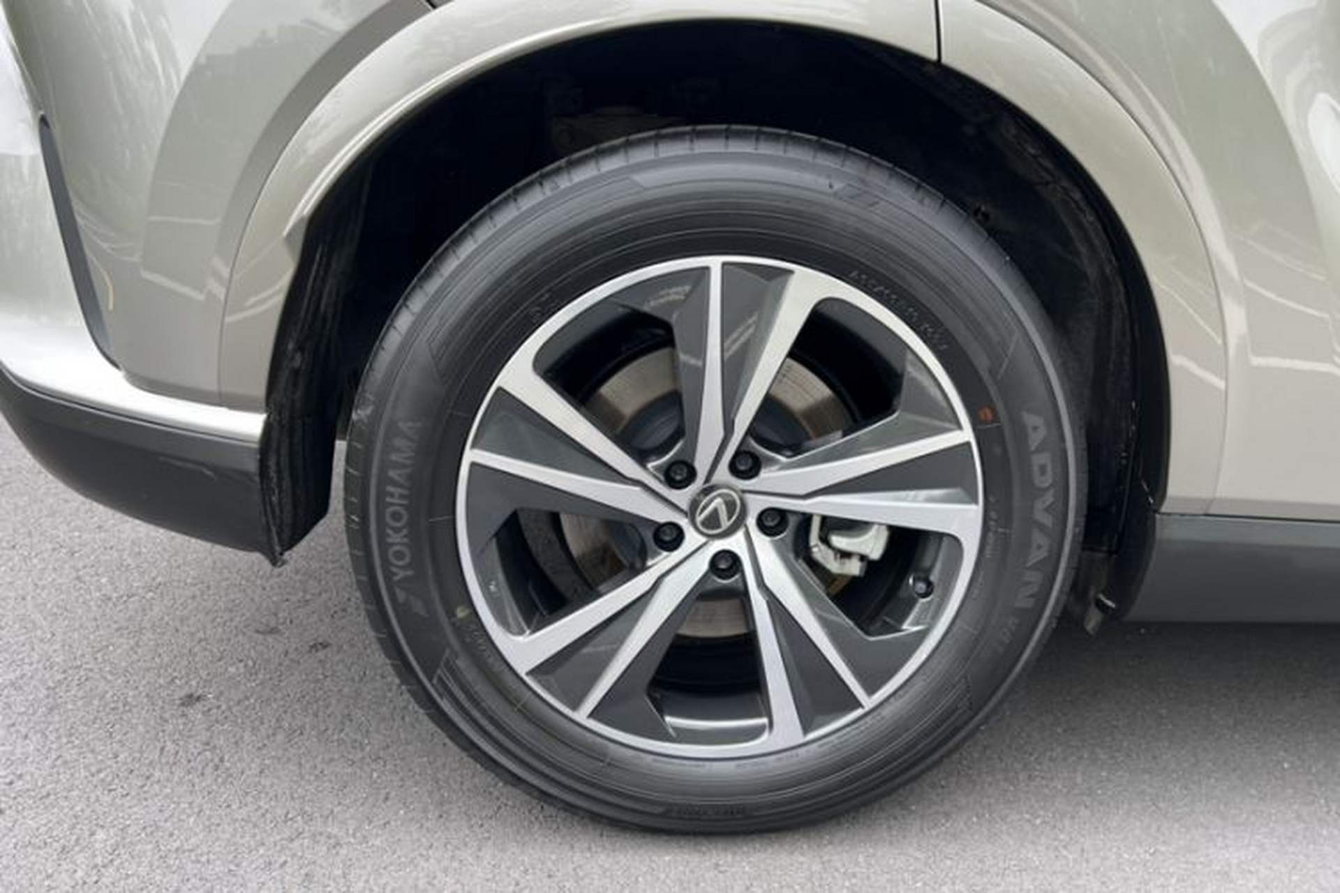 Used Lexus RX 2023 350h Two-Wheel Drive Comfort Edition Exterior 10