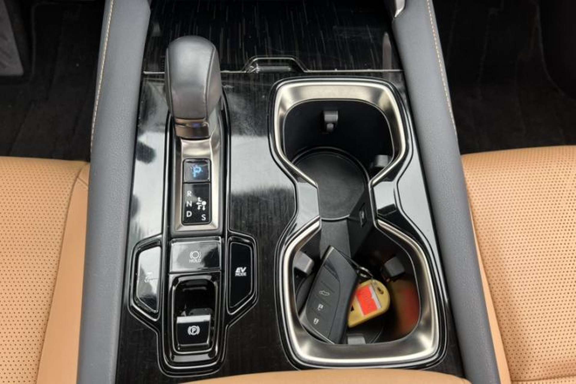 Used Lexus RX 2023 350h Two-Wheel Drive Comfort Edition Gear Lever