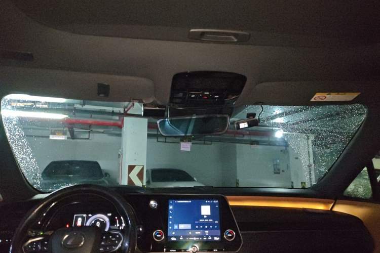 Used Lexus RX 2023 350h Two-Wheel Drive Enjoyment Version Headliner