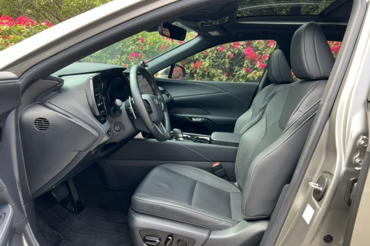 Used Lexus RX 2023 350h Four-Wheel Drive Enjoyment Version Interior 11