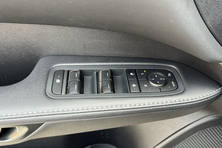 Used Lexus RX 2023 350h Four-Wheel Drive Enjoyment Version Interior 5