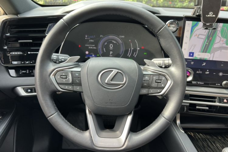 Used Lexus RX 2023 350h Four-Wheel Drive Enjoyment Version Interior 6