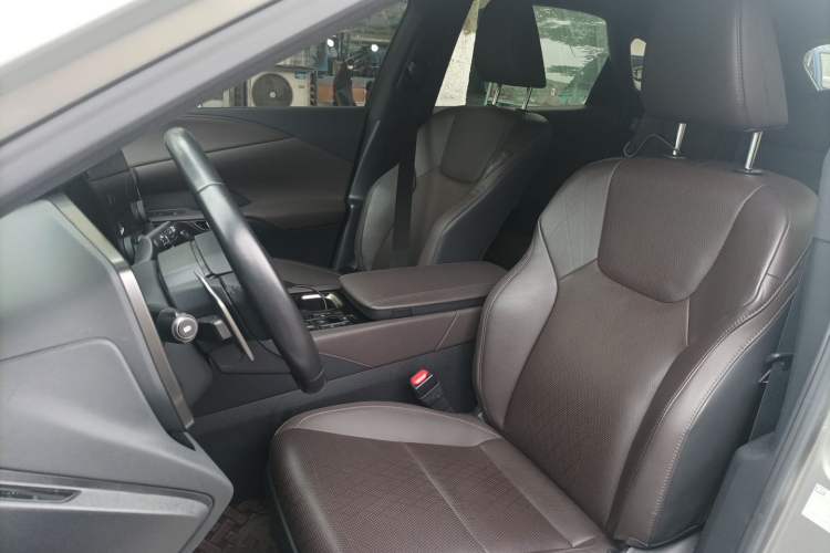 Used Lexus RX 2023 350h Two-Wheel Drive Comfort Edition Left Front Seat