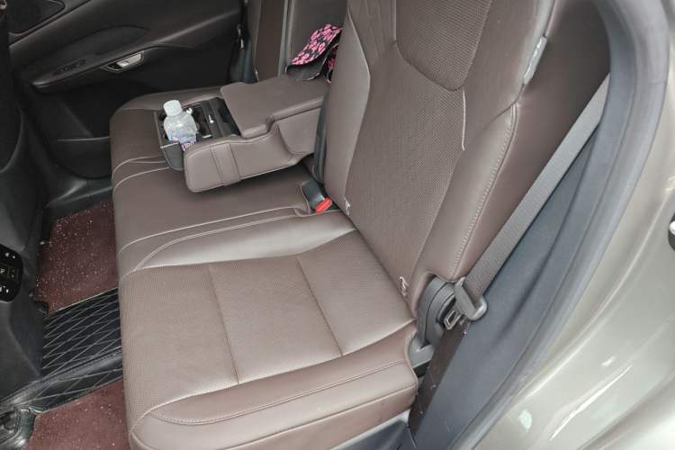 Used Lexus RX 2023 350h Two-Wheel Drive Comfort Edition Left Rear Seat