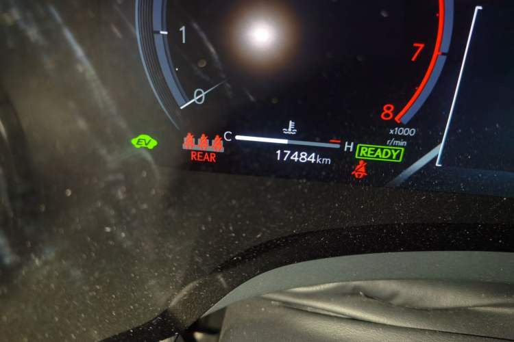 Used Lexus RX 2023 350h Four-Wheel Drive Enjoyment Version Odometer Close Up
