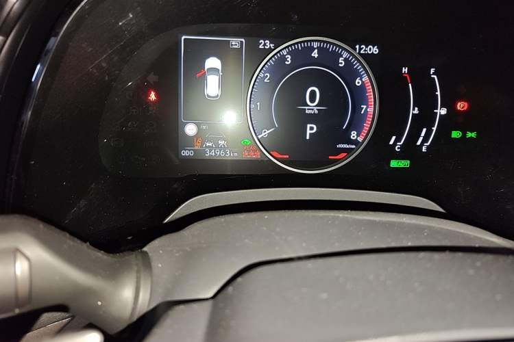 Used Lexus RX 2023 350h Four-Wheel Drive Enjoyment Version Odometer Close Up