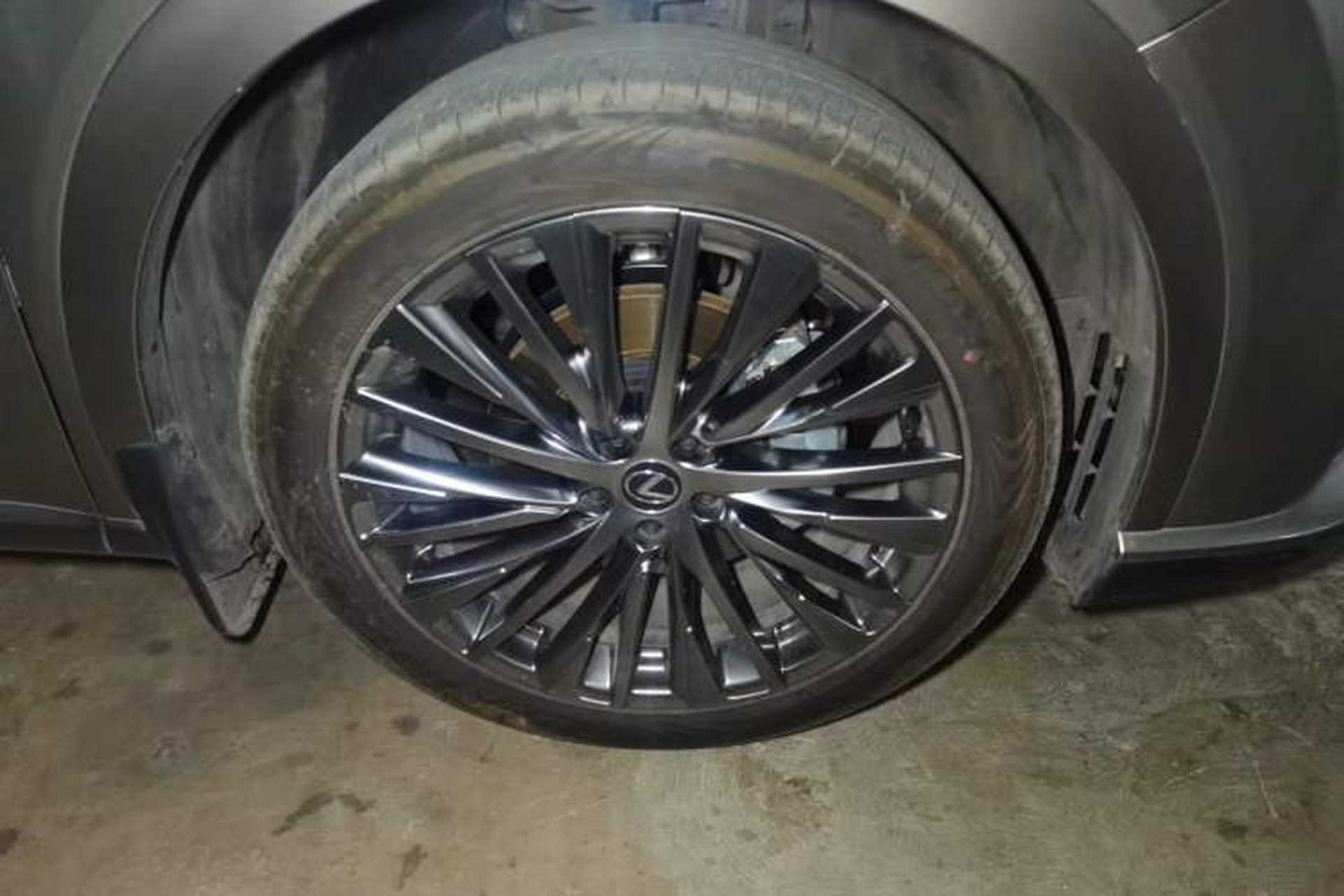 Used Lexus RX 2023 350h Four-Wheel Drive Enjoyment Version Right Front Wheel Hub