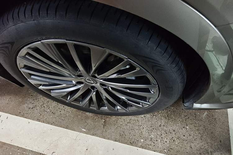 Used Lexus RX 2023 350h Four-Wheel Drive Enjoyment Version Right Front Wheel Hub