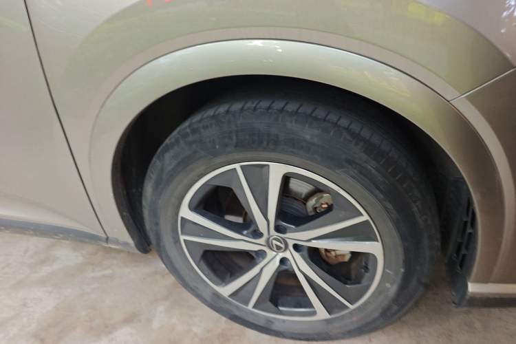 Used Lexus RX 2023 350h Two-Wheel Drive Comfort Edition Right Front Wheel Hub