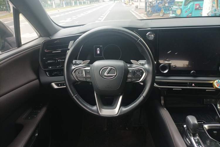 Used Lexus RX 2023 350h Two-Wheel Drive Comfort Edition Steering Wheel