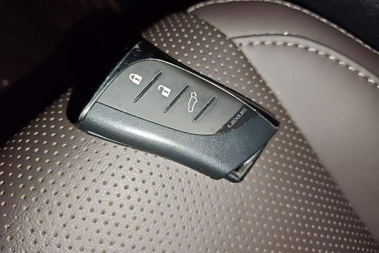 Used Lexus RX 2023 350h Four-Wheel Drive Enjoyment Version Vehicle Key
