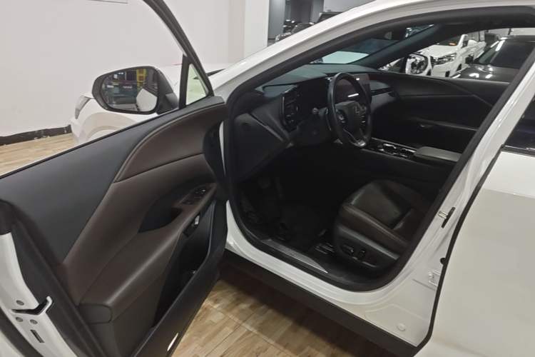 Used Lexus RX 2023 350h Four-Wheel Drive Enjoyment Version Driver Seat