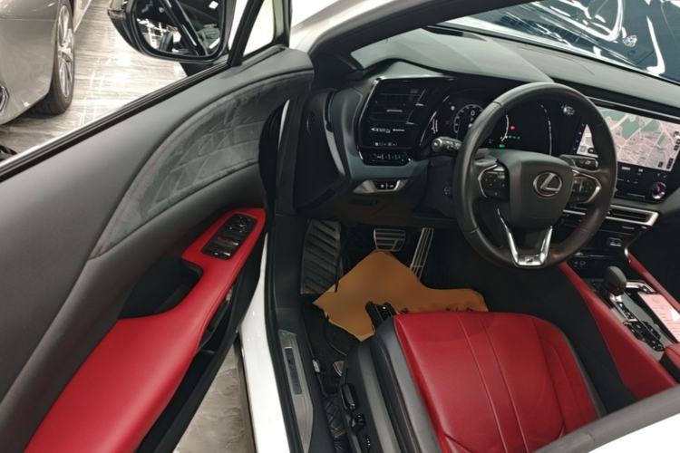 Used Lexus RX 2023 500h Four-Wheel Drive F SPORT Performance Driver Seat