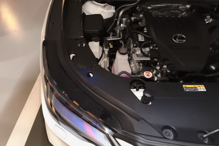 Used Lexus RX 2023 500h Four-Wheel Drive F SPORT Performance Engine Bay Right