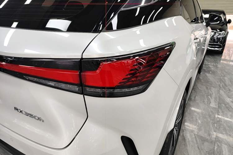Used Lexus RX 2023 350h Two-Wheel Drive Enjoyment Version Exterior 3