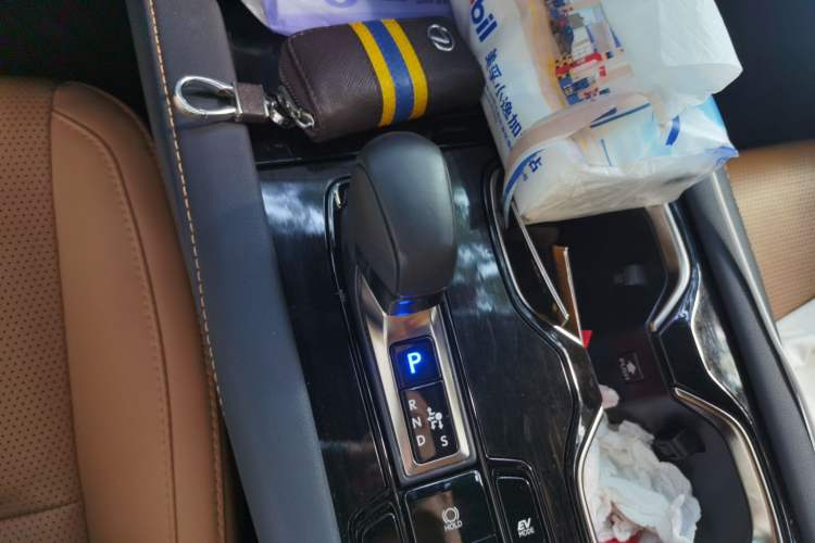 Used Lexus RX 2023 350h Two-Wheel Drive Comfort Edition Gear Lever