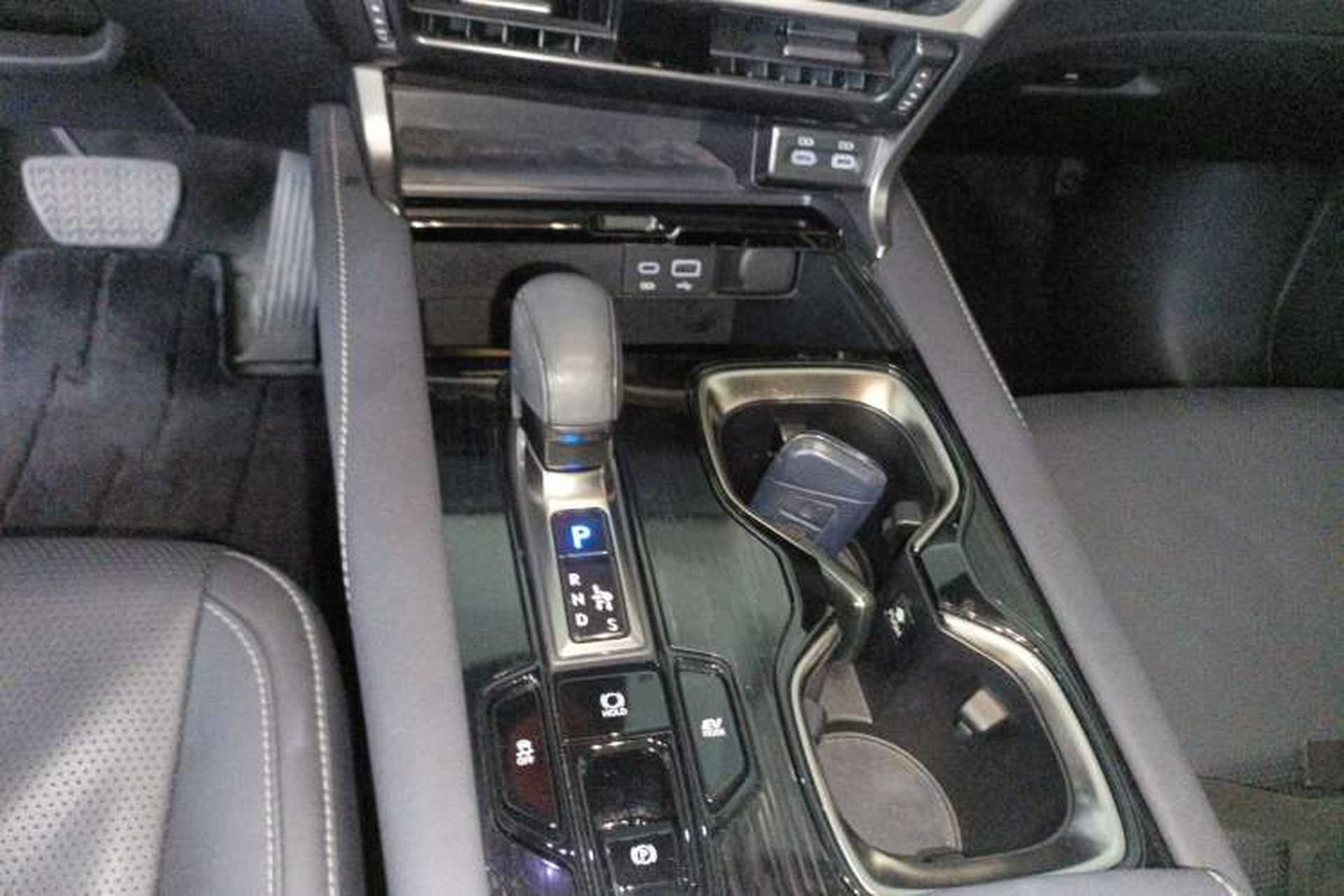 Used Lexus RX 2023 350h Two-Wheel Drive Comfort Edition Gear Lever
