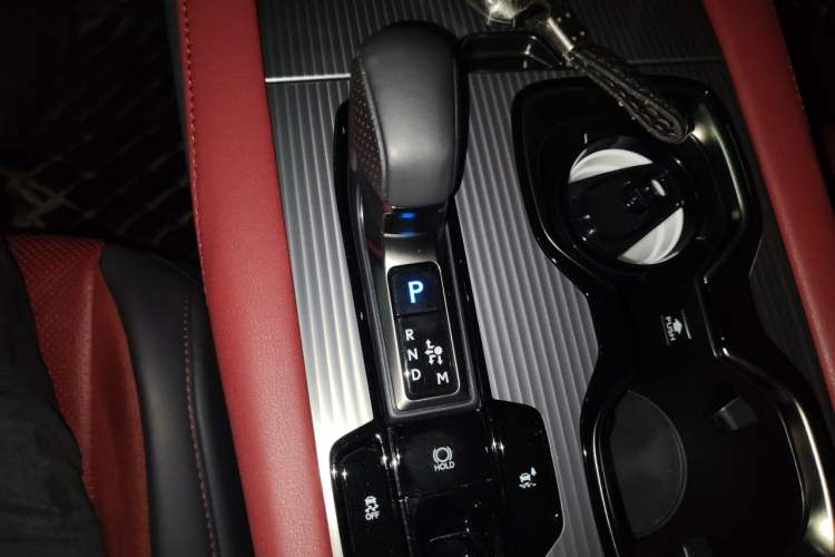 Used Lexus RX 2023 500h Four-Wheel Drive F SPORT Performance Gear Lever