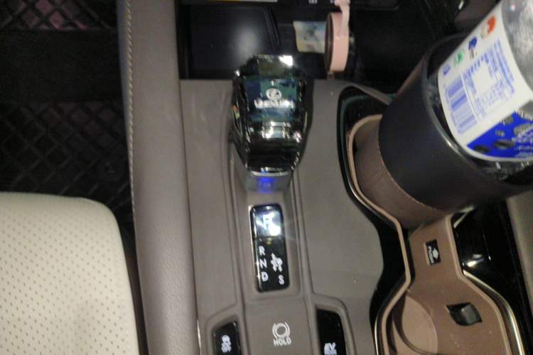 Used Lexus RX 2023 350h Four-Wheel Drive Enjoyment Version Gear Lever
