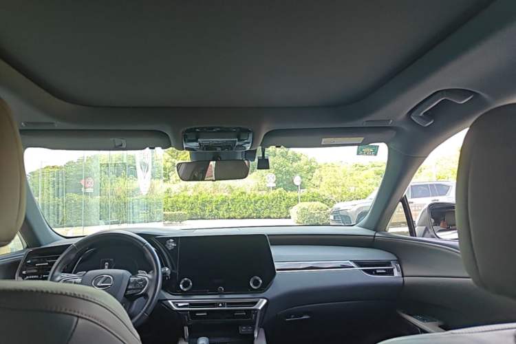 Used Lexus RX 2023 350h Four-Wheel Drive Enjoyment Version Headliner