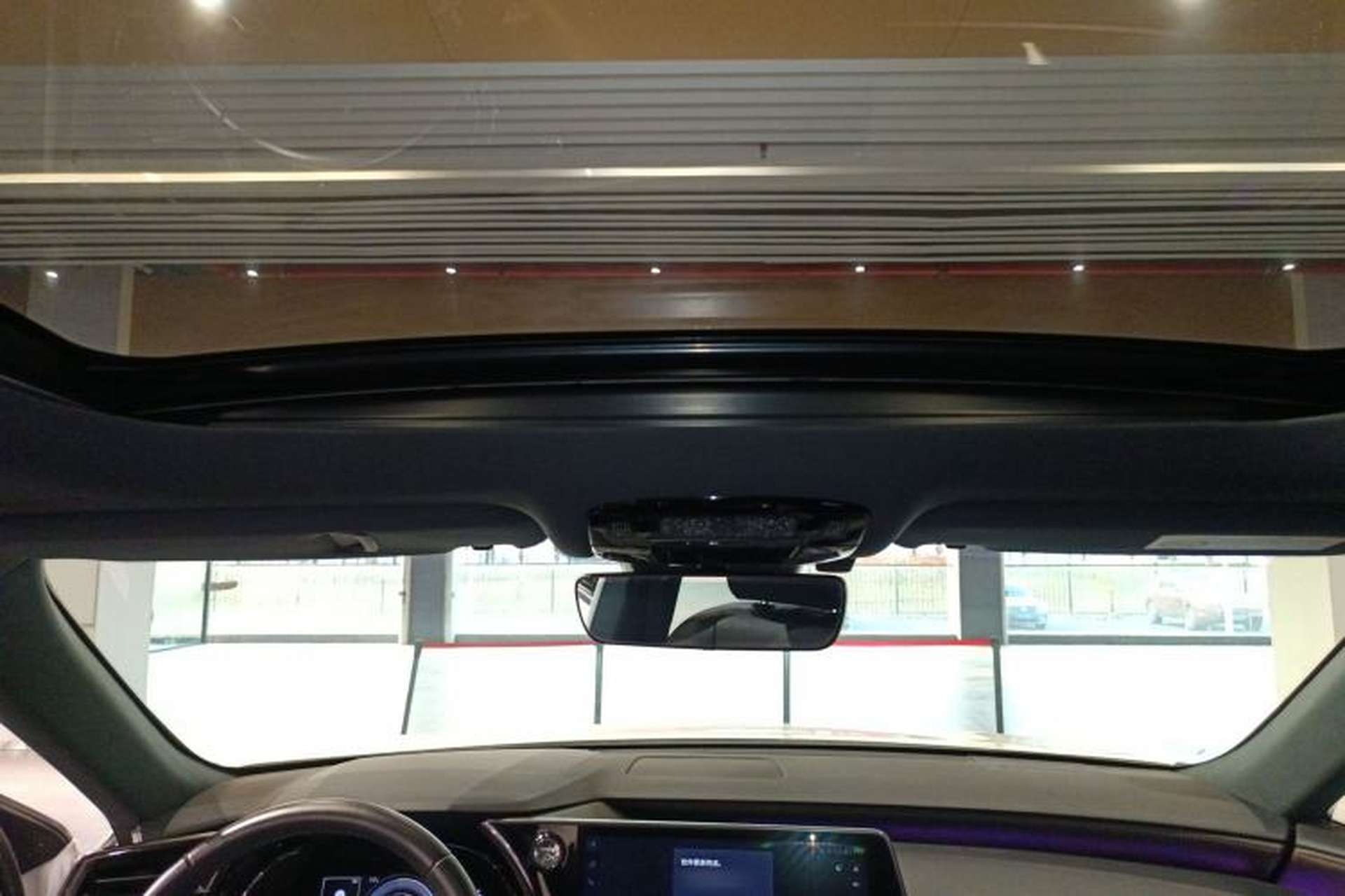Used Lexus RX 2023 350h Four-Wheel Drive Enjoyment Version Headliner